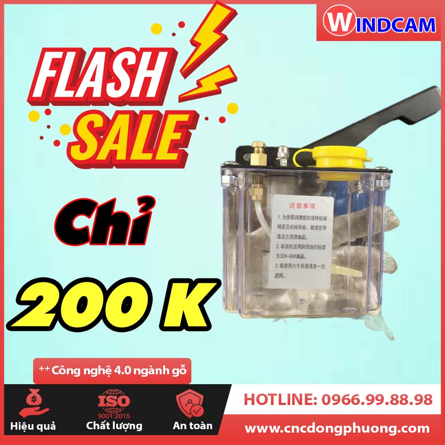 Siêu Sale : Bình bơm dầu tay giá chỉ 200.000 vnđ